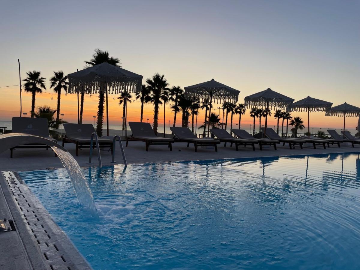 Valerio Resort Beach Club Margherita Di Savoia Bagian luar foto